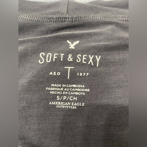 American Eagle Soft & Sexy Top Keyhole Cutout Front Long Sleeve Gray Size Small - Picture 5 of 6